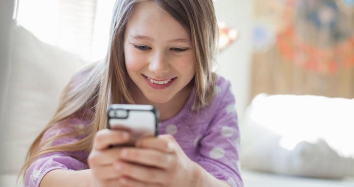 Monitor Child's Text Messages from Another Phone