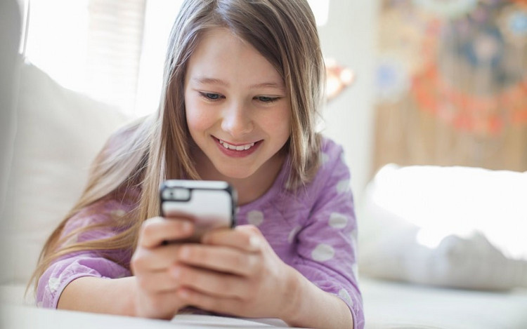 Como monitorar as mensagens de texto da criança